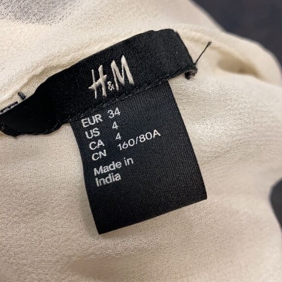 H & M sheer butterfly top sz. 4 - Picture 2 of 2